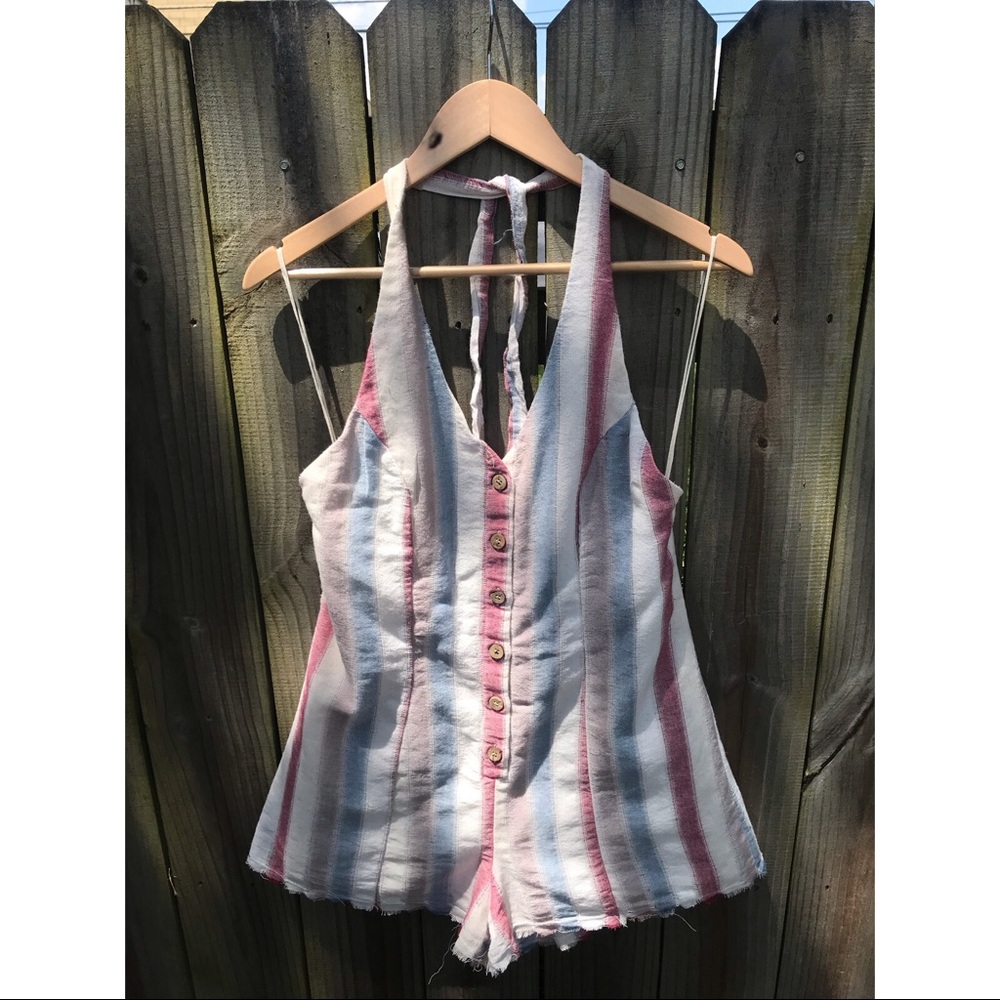 Women’s SZ Large tie at the neck boutique romper
